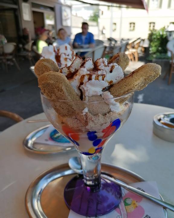 Eis Cafe Venezia Bei Graziano